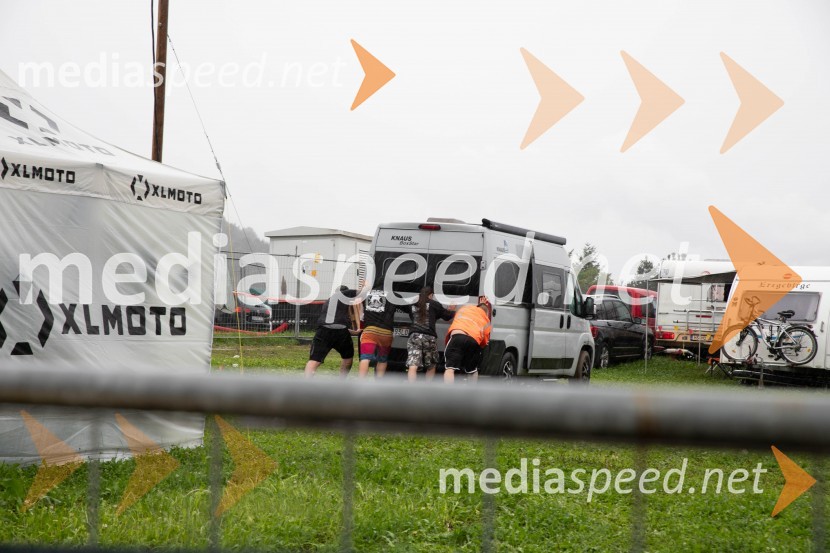 Evakuacija kampa Festivala Metal days v Velenju