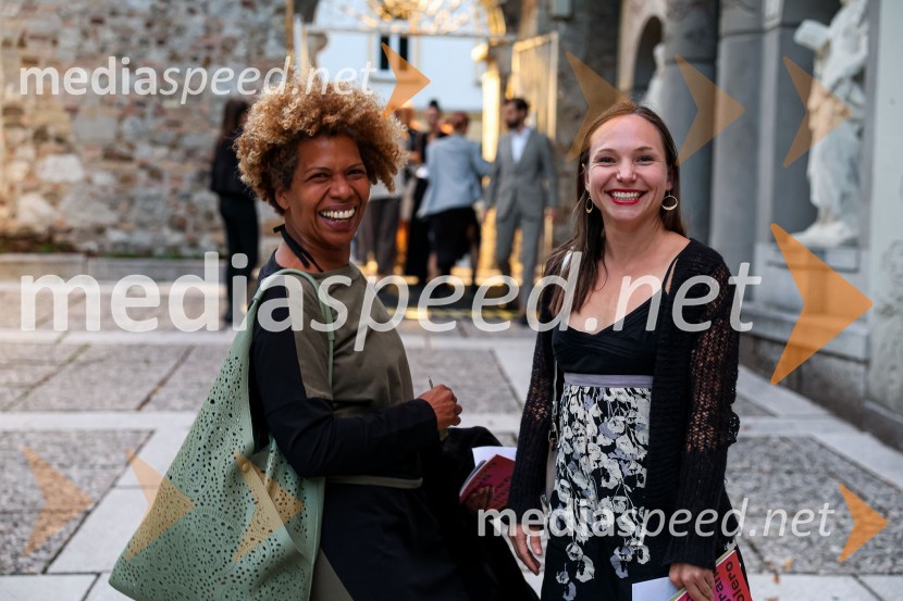  Maša Kagao Knez, koreografinja, plesalka;  Kaja Lin J. Avguštin, plesalkaNa Ljubljana Festivalu plesni Gran Bolero