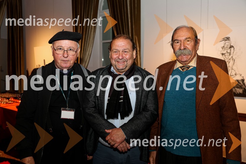  Janez Platiše, fotograf in urednik portala Seniorji.info;  Darko  Brlek, direktor in umetniški vodja, Festival Ljubljana;  Marijan Zlobec, novinar, kritikNa Ljubljana Festivalu plesni Gran Bolero