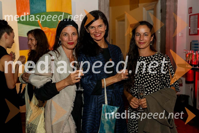  Mojca Medvedšek, učiteljica flamenka, lektorica portugalščine;  Taja Legat Lokar, arhitektka;  Ana  Popovič, veterinarka in plesalka flamenkaNa Ljubljana Festivalu plesni Gran Bolero