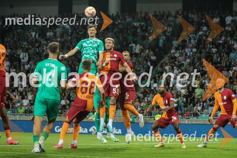  Marcel Ratnik, nogometaš, NK Olimpija;  Kazimcan Karatas, nogometaš, Galatasaray SK;  ... ;  Baris Yilmaz, nogometaš, Galatasaray SKV Stožicah slavili turški nogometaši