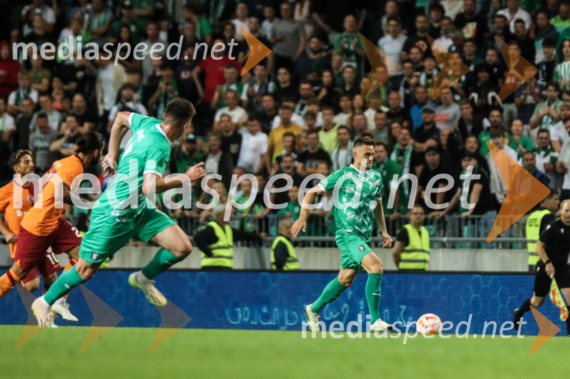  Admir Bristrić, nogometaš, NK Olimpija;  Timi Max Elšnik, nogometaš, NK OlimpijaV Stožicah slavili turški nogometaši