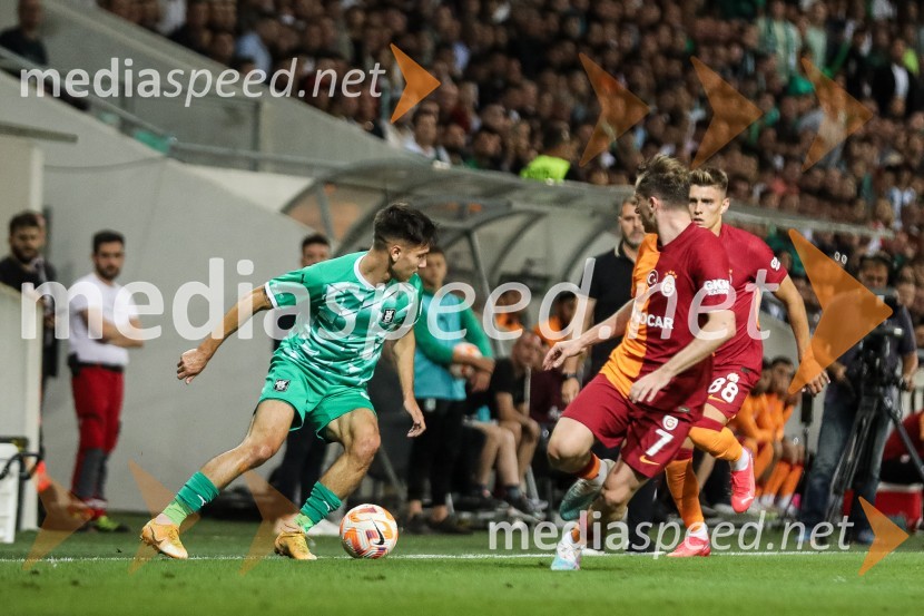  Ivan Posavec, nogometaš, NK Olimpija;  Kerem Akturkoglu, nogometaš, Galatasaray SKV Stožicah slavili turški nogometaši