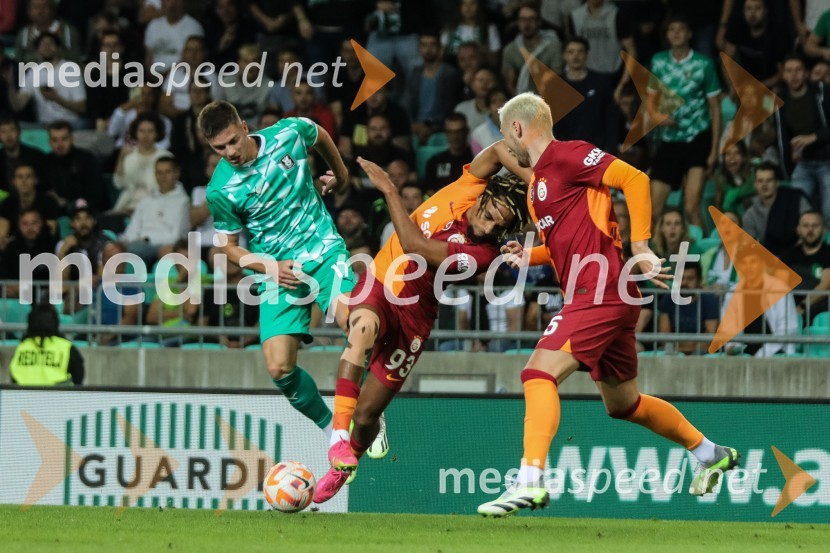  Admir Bristrić, nogometaš, NK Olimpija;  Sacha Boey, nogometaš,Galatasaray SK;  Victor Nelsson, nogometaš, Galatasaray SKV Stožicah slavili turški nogometaši