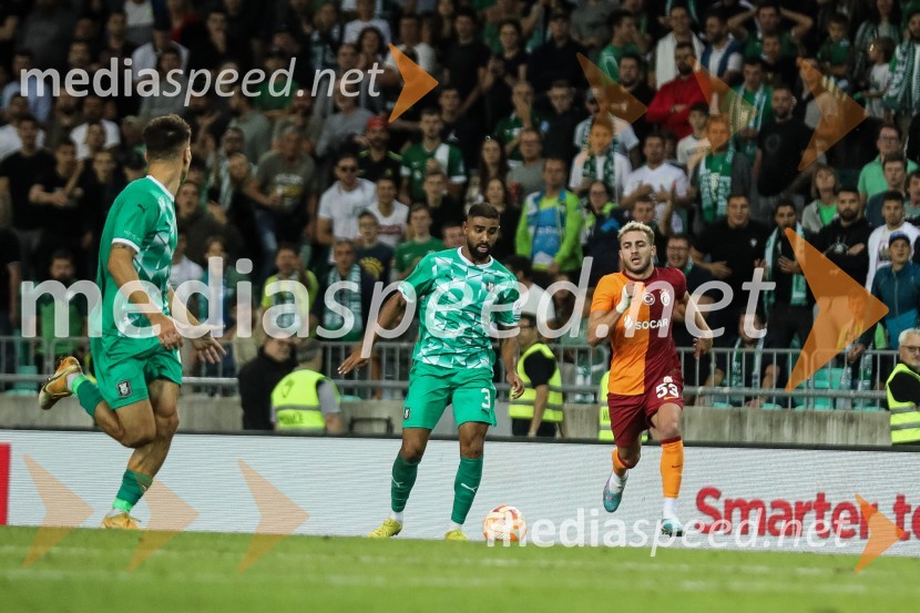  Ivan Posavec, nogometaš, NK Olimpija;  David de Senna Fernandes Sualehe, nogometaš, NK Olimpija;  Baris Yilmaz, nogometaš, Galatasaray SKV Stožicah slavili turški nogometaši