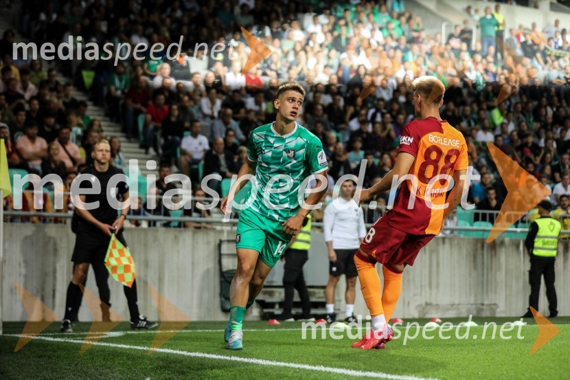  Marcel Ratnik, nogometaš, NK Olimpija;  Kazimcan Karatas, nogometaš, Galatasaray SKV Stožicah slavili turški nogometaši