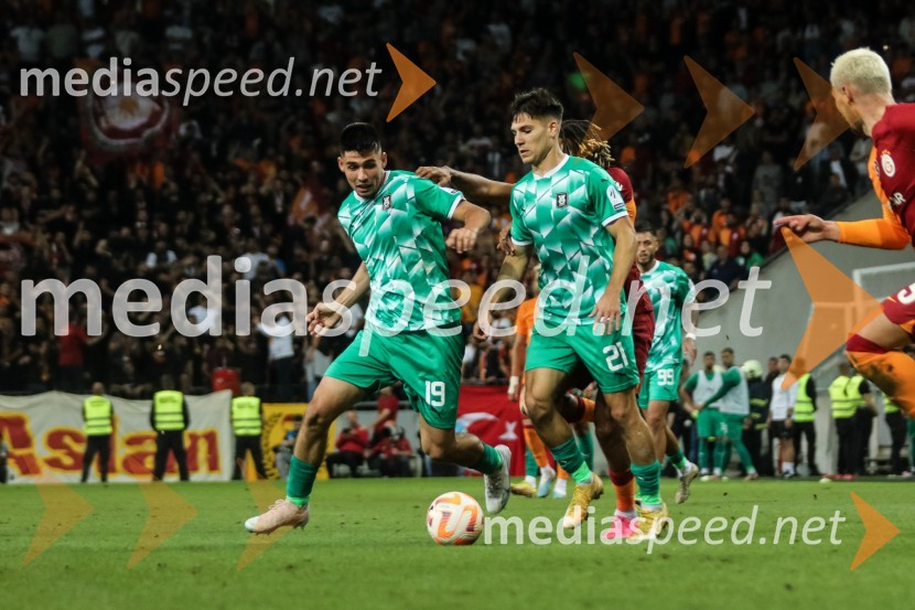  Svit Sešlar, nogometaš, NK Olimpija;  Ivan Posavec, nogometaš, NK OlimpijaV Stožicah slavili turški nogometaši