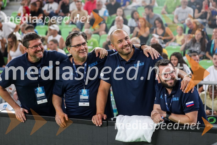 Dončić navdušil Stožice, Slovenija premagala Črno goro