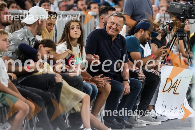  Zoran Janković, župan, Mestna občina LjubljanaDončić navdušil Stožice, Slovenija premagala Črno goro