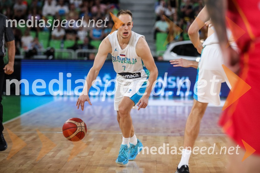  Klemen Prepelič, košarkarDončić navdušil Stožice, Slovenija premagala Črno goro