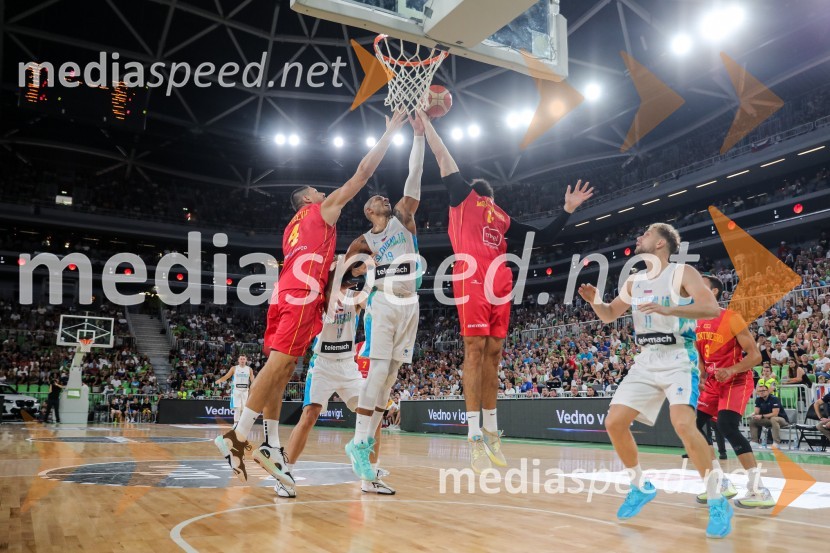  ... ;  Jordan Morgan, košarkar;  ... ;  Jaka Blažič, košarkarDončić navdušil Stožice, Slovenija premagala Črno goro