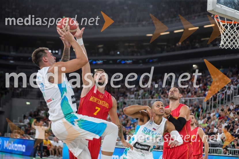  Luka  Dončić, košarkar;  ... ;  Jordan Morgan, košarkar;  Nikola Vučević, košarkarDončić navdušil Stožice, Slovenija premagala Črno goro