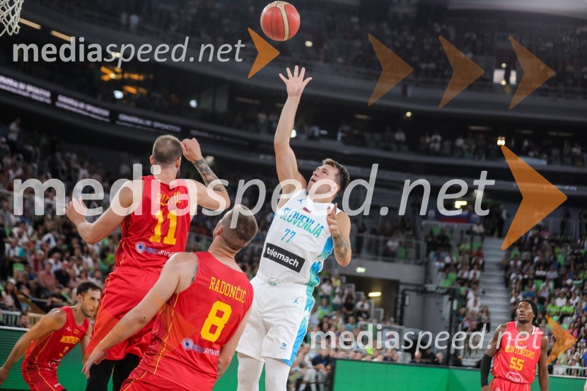  Luka  Dončić, košarkarDončić navdušil Stožice, Slovenija premagala Črno goro