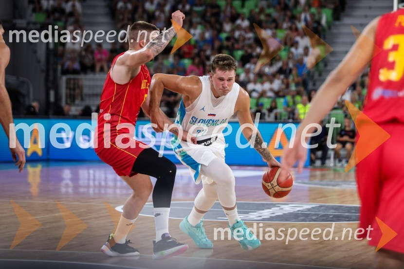  ... ;  Luka  Dončić, košarkarDončić navdušil Stožice, Slovenija premagala Črno goro