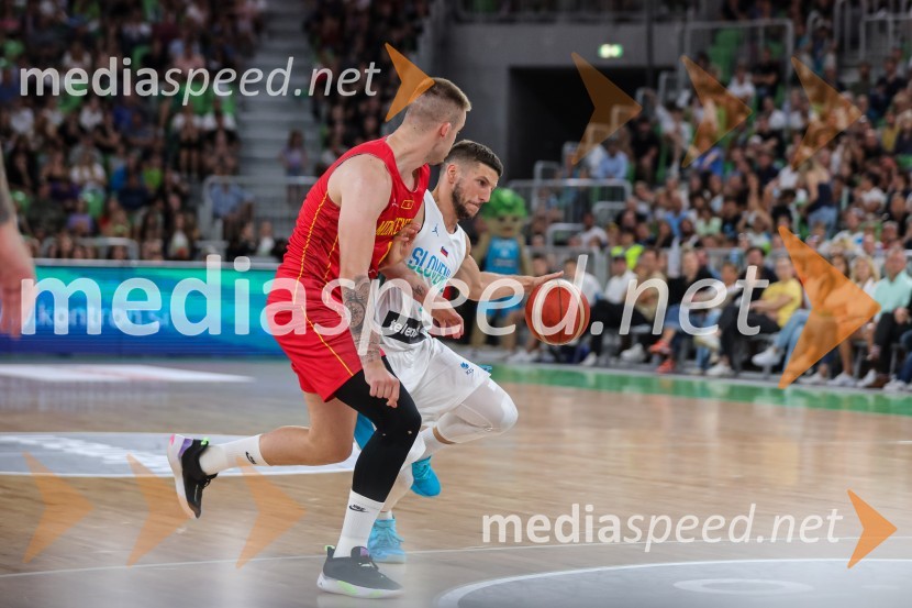  ... ;  Aleksej  Nikolić, košarkarDončić navdušil Stožice, Slovenija premagala Črno goro