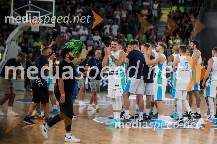  Luka  Dončić, košarkarDončić navdušil Stožice, Slovenija premagala Črno goro