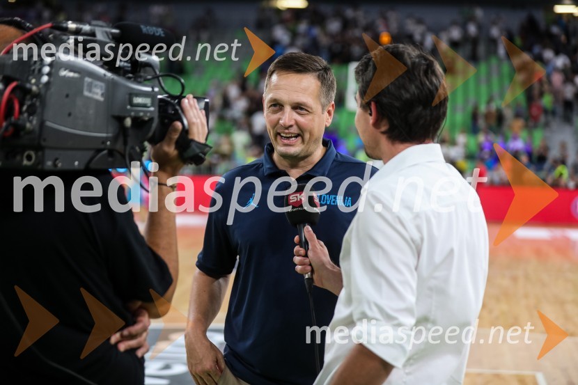  Aleksander Sekulić, selektor  košarkaške reprezentance;  ... Dončić navdušil Stožice, Slovenija premagala Črno goro