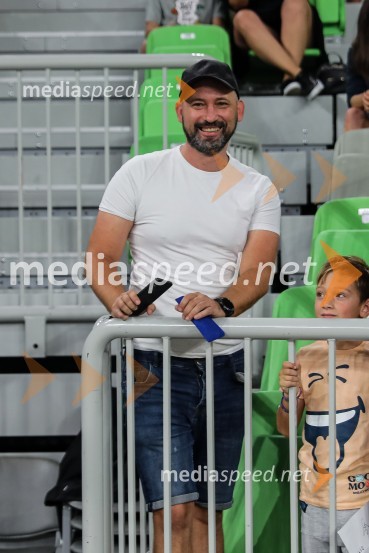  Srečko Štagar, ZTKKDončić navdušil Stožice, Slovenija premagala Črno goro