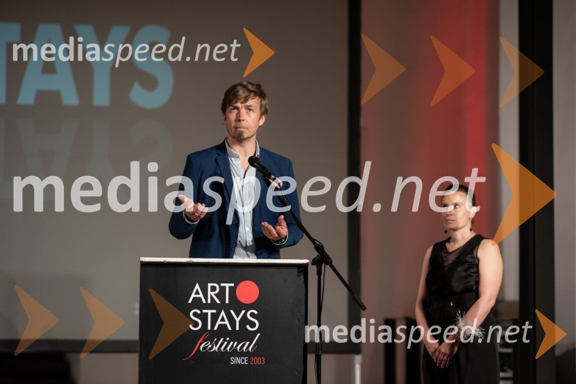  Jernej Forbici, slikar;  Marika Vicari, umetnicaArt Stays 2023