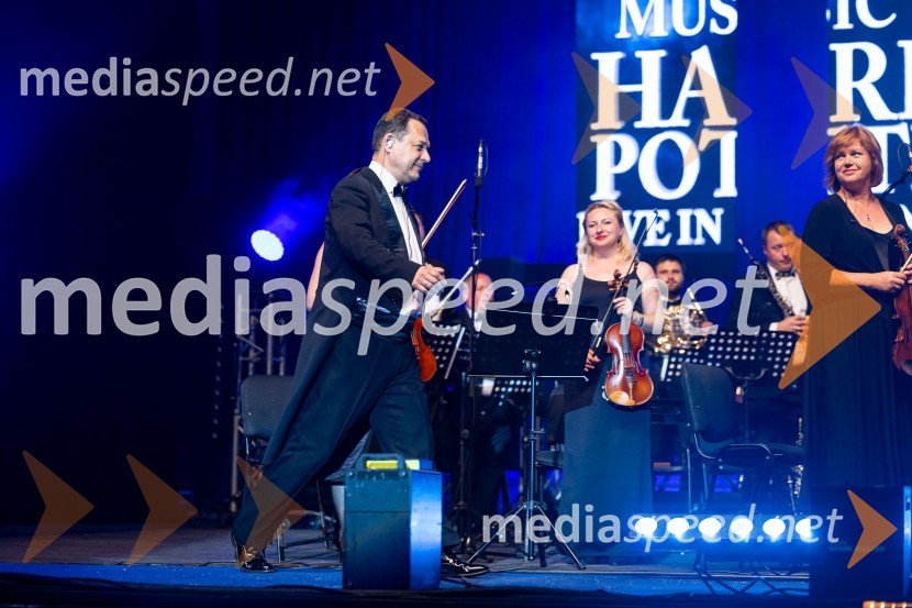  Sergej Černijak, dirigentNa Ljubljana Festivalu čarobna glasba iz Harryja Potterja