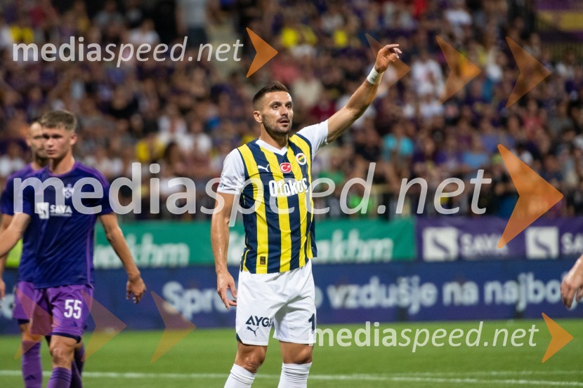  Dušan Tadić, nogometaš, Fenerbahče SKNogometaši Maribora izgubili tekmo proti Fenerbahčeju