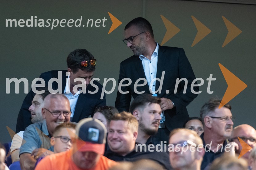  Gregor Lednik, predsednik ASK Branik, generalni sekretar, 59. Zlata lisica;  Uroš Mlakar, podjetnik, ustanovitelj Tete Fride, podpredsednik NK MariborNogometaši Maribora izgubili tekmo proti Fenerbahčeju