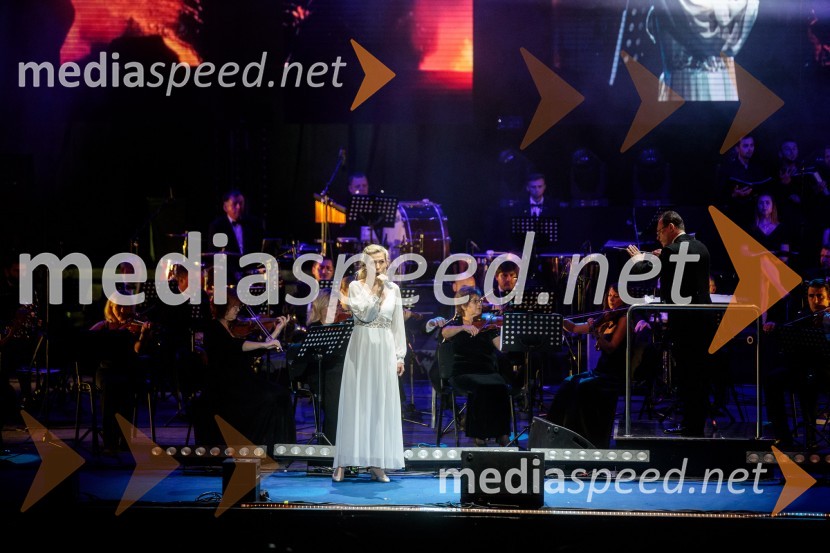  Johanna  Krumin, pevkaKoncert filmske glasbe Gospodarja prstanov in Hobita, 71. Ljubljana Festival