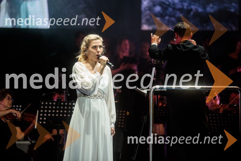  Johanna  Krumin, pevkaKoncert filmske glasbe Gospodarja prstanov in Hobita, 71. Ljubljana Festival