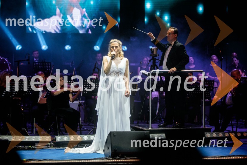  Johanna  Krumin, pevkaKoncert filmske glasbe Gospodarja prstanov in Hobita, 71. Ljubljana Festival