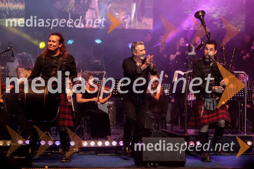  William Syd, The KingsPipers;  William  Kircher, igralec, povezovalec;  Wim Dobbrisch, The KingsPipersKoncert filmske glasbe Gospodarja prstanov in Hobita, 71. Ljubljana Festival