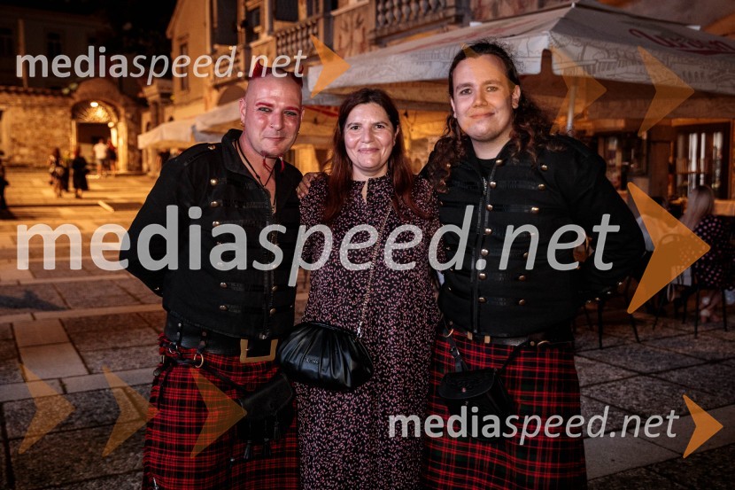  ... ;  Teja Pelko, novinarka, Svet24;  William Syd, The KingsPipersKoncert filmske glasbe Gospodarja prstanov in Hobita, 71. Ljubljana Festival