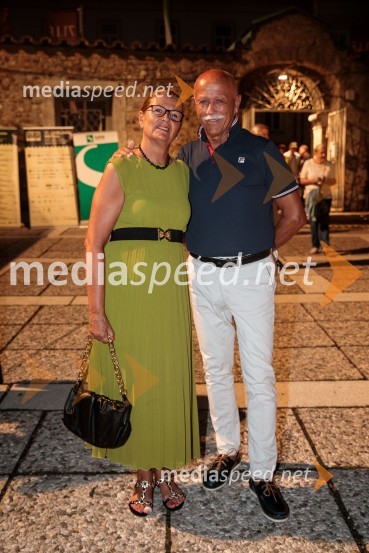  Polona  Praprotnik;  Frane Praprotnik, podjetnikPink Floyd z znamenito rock opero The Wall na 71. Ljubljana Festivalu