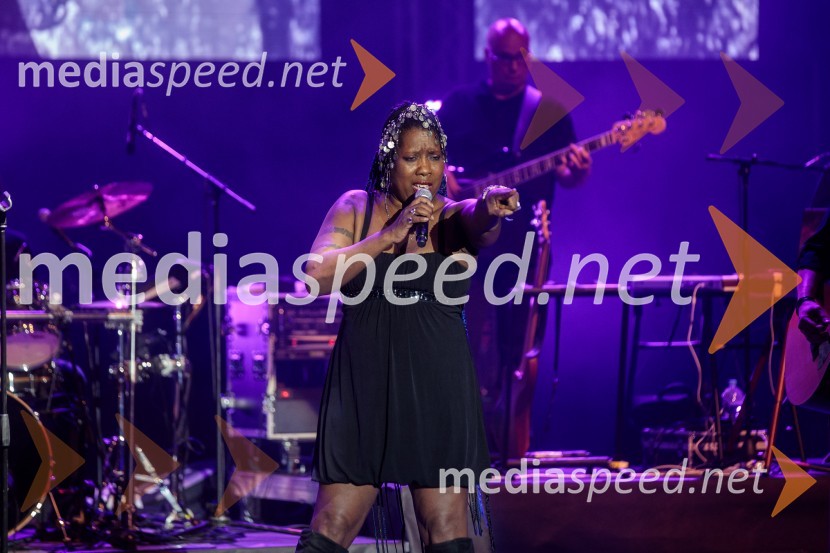  Durga McBroom, pevkaPink Floyd z znamenito rock opero The Wall na 71. Ljubljana Festivalu