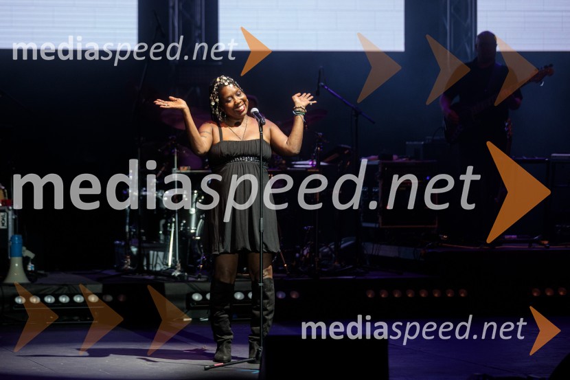  Durga McBroom, pevkaPink Floyd z znamenito rock opero The Wall na 71. Ljubljana Festivalu