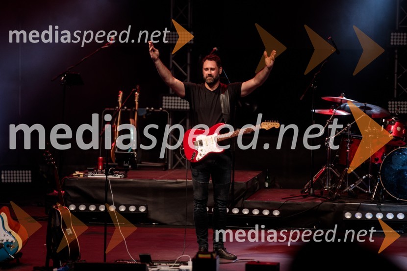  Michael Stockschläge, MeddlePink Floyd z znamenito rock opero The Wall na 71. Ljubljana Festivalu