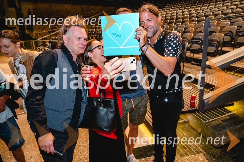  Peter Dekleva, glasbenik, Hamo & Tribute 2 Love;  ... ;  Matevž Šalehar - Hamo, glasbenikDobrodelni koncert skupine Hamo & Tribute 2 Love v Minoritih