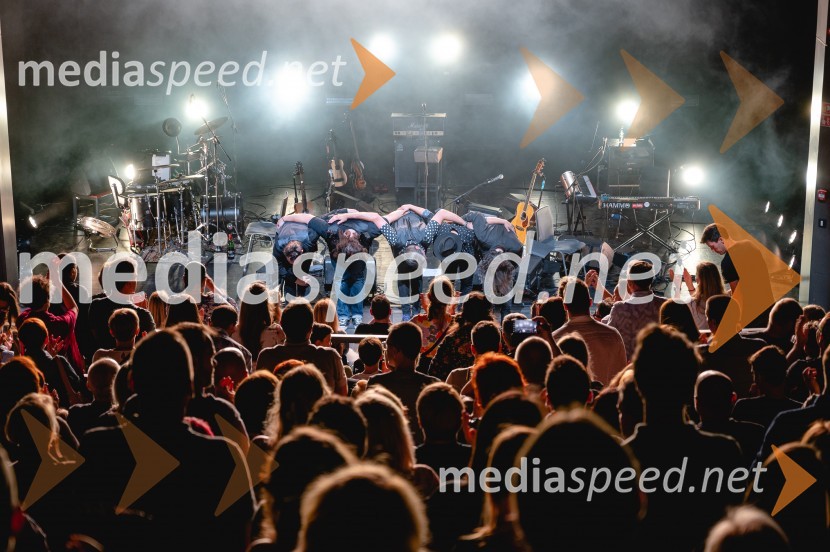  Peter Dekleva, glasbenik, Hamo & Tribute 2 Love;  Martin Janežič - Buco, glasbenik, Hamo & Tribute 2 Love;  Matevž Šalehar - Hamo, glasbenik;  Denis Horvat - Duki, glasbenik, Hamo & Tribute 2 Love;  Uroš Škerl Kramberger - Hipi, glasbenik, Hamo & Tribute 2 LoveDobrodelni koncert skupine Hamo & Tribute 2 Love v Minoritih