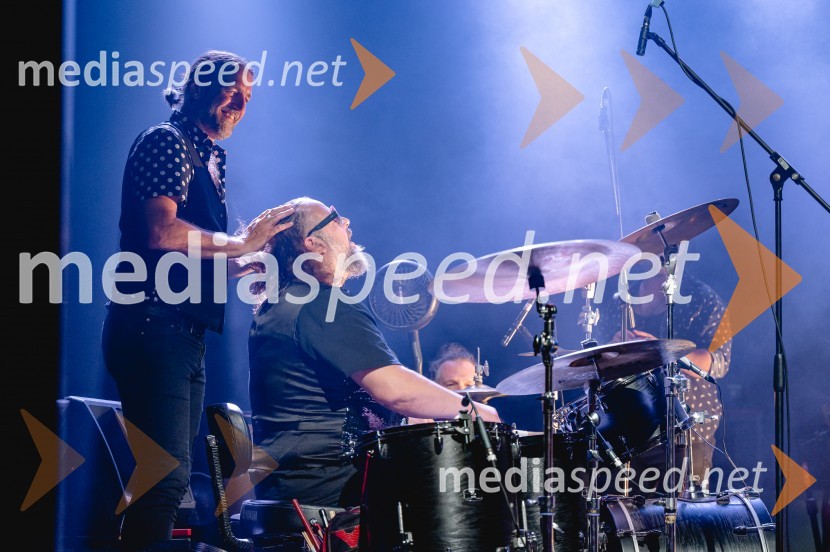  Matevž Šalehar - Hamo, glasbenik;  Martin Janežič - Buco, glasbenik, Hamo & Tribute 2 LoveDobrodelni koncert skupine Hamo & Tribute 2 Love v Minoritih