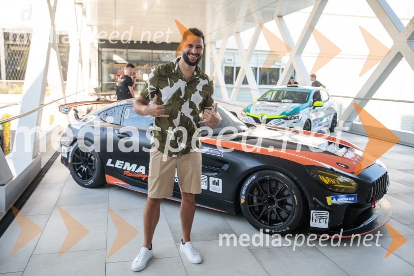  Uroš Bitenc, moderator, vplivnežGran Turismo, premiera v Cineplexx Ljubljana