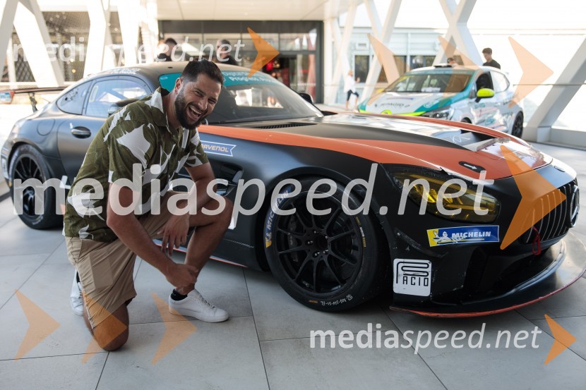  Uroš Bitenc, moderator, vplivnežGran Turismo, premiera v Cineplexx Ljubljana