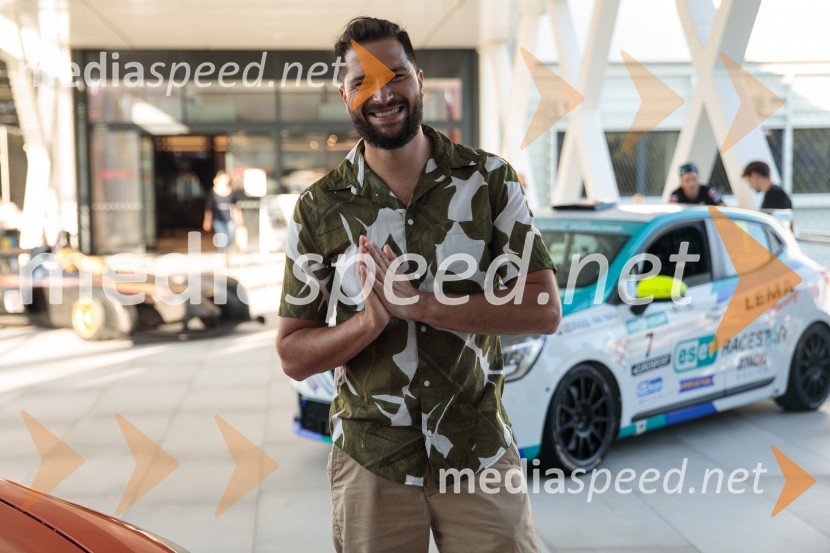  Uroš Bitenc, moderator, vplivnežGran Turismo, premiera v Cineplexx Ljubljana