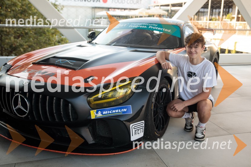  Taj KovačičGran Turismo, premiera v Cineplexx Ljubljana