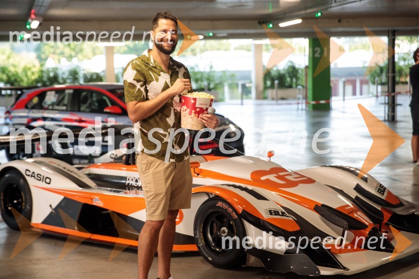  Uroš Bitenc, moderator, vplivnežGran Turismo, premiera v Cineplexx Ljubljana
