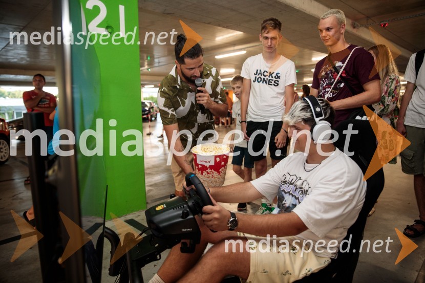  Uroš Bitenc, moderator, vplivnež;  ... Gran Turismo, premiera v Cineplexx Ljubljana