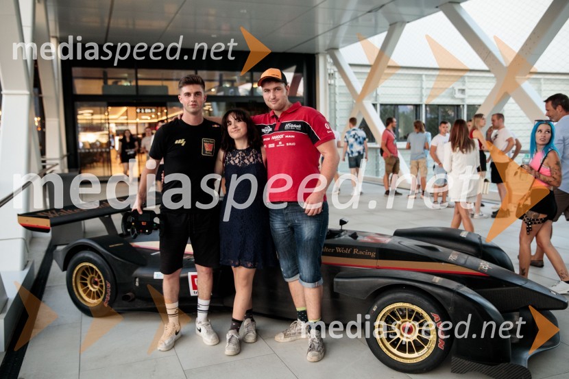  Mark Ivanov;  ... ;  ... Gran Turismo, premiera v Cineplexx Ljubljana