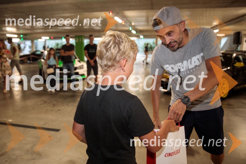  ... ;  Drey Nitrous, mojster driftanjaGran Turismo, premiera v Cineplexx Ljubljana