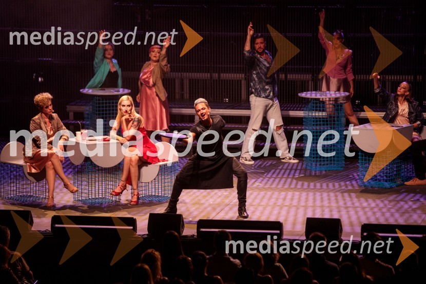  Tanja Pečenko, pevka, igralka, plesalka;  Sara Briški Cirman - Raiven, pevka, harfistka;  Luka Markus Štajer, pevec, igralecSodobni pop-rock muzikal Povodni mož ponovno na Ljubljana Festivalu