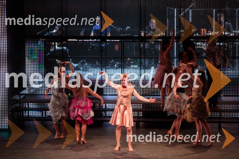  Tanja Pečenko, pevka, igralka, plesalkaSodobni pop-rock muzikal Povodni mož ponovno na Ljubljana Festivalu