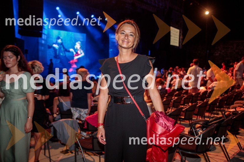  Tanja Fajon, podpredsednica vlade in ministrica za zunanje zadeveSodobni pop-rock muzikal Povodni mož ponovno na Ljubljana Festivalu