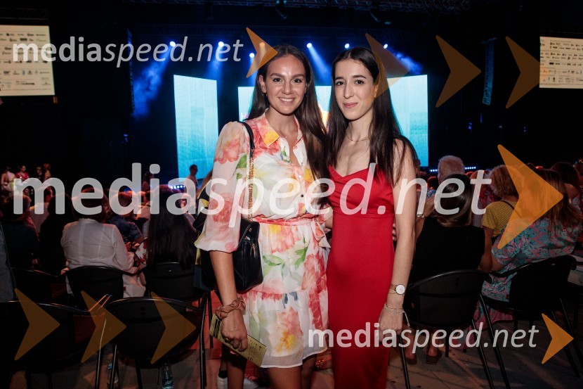  Julija  Jogan, vinska kraljica slovenske Istre 2018;  ... Sodobni pop-rock muzikal Povodni mož ponovno na Ljubljana Festivalu